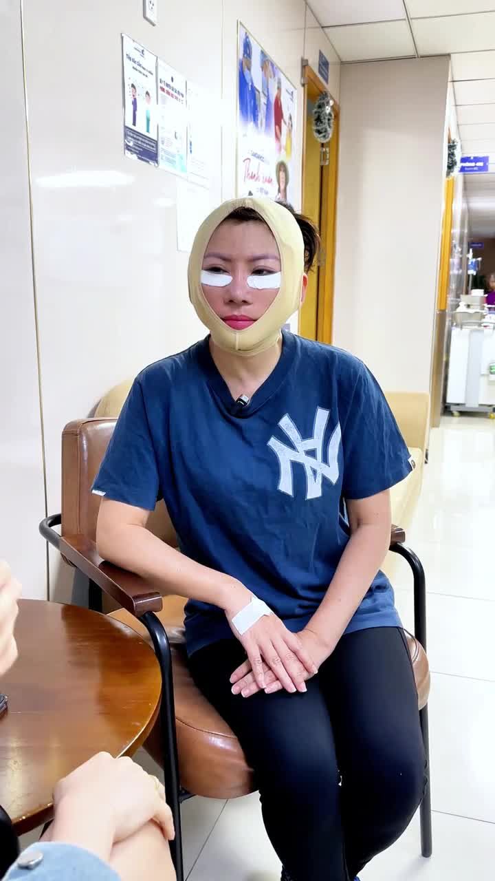 HẬU PHẪU PHẪU THUẬT CĂNG DA MẶT TOÀN PHẦN + SMAS NỘI SOI 4K: CHỊ KHÁCH 48 TUỔI VẪN TỰ TIN BAY MỘT MÌNH TỪ NGHỆ AN!