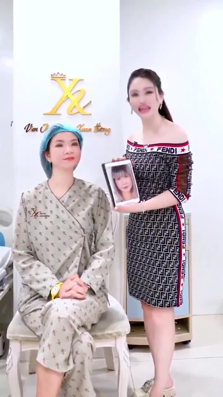 MÀN LỘT XÁC ĐÔI MẮT CỦA SIÊU MẪU HẠ VY CHỈ SAU 30 PHÚT CẮT MÍ