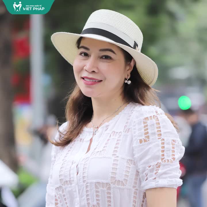 VIỆT KIỀU VỀ NƯỚC TÂN TRANG NỤ CƯỜI - TỰ TIN ĐÓN TẾT