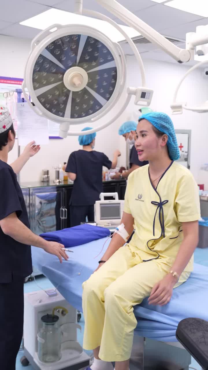 "Em chỉ chốt nâng mũi bên bác Quang trong 1 đêm" vì chị gái em làm xong quá đẹp