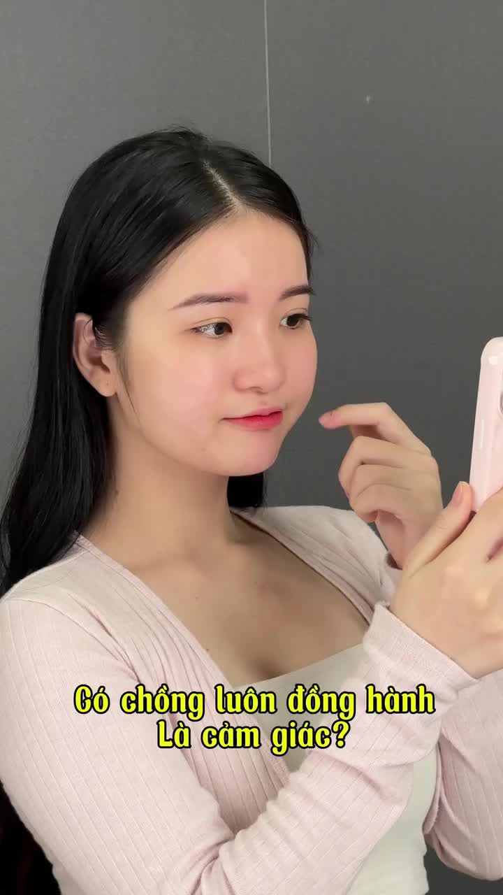 Phụ nữ chỉ cần xinh đẹp và hạnh phúc!!