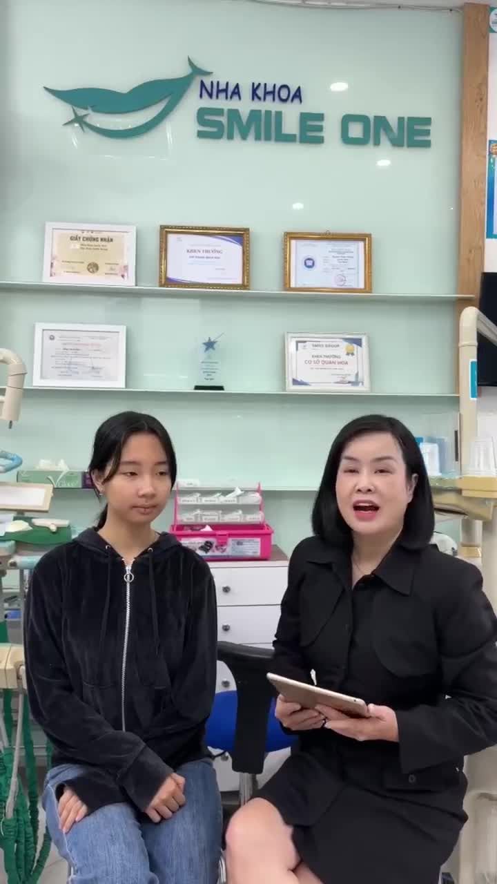 Cùng lắng nghe chia sẻ của bạn Hoàng Anh Thư - Một khách hàng chuẩn bị tháo niềng tại Nha khoa Smile One!