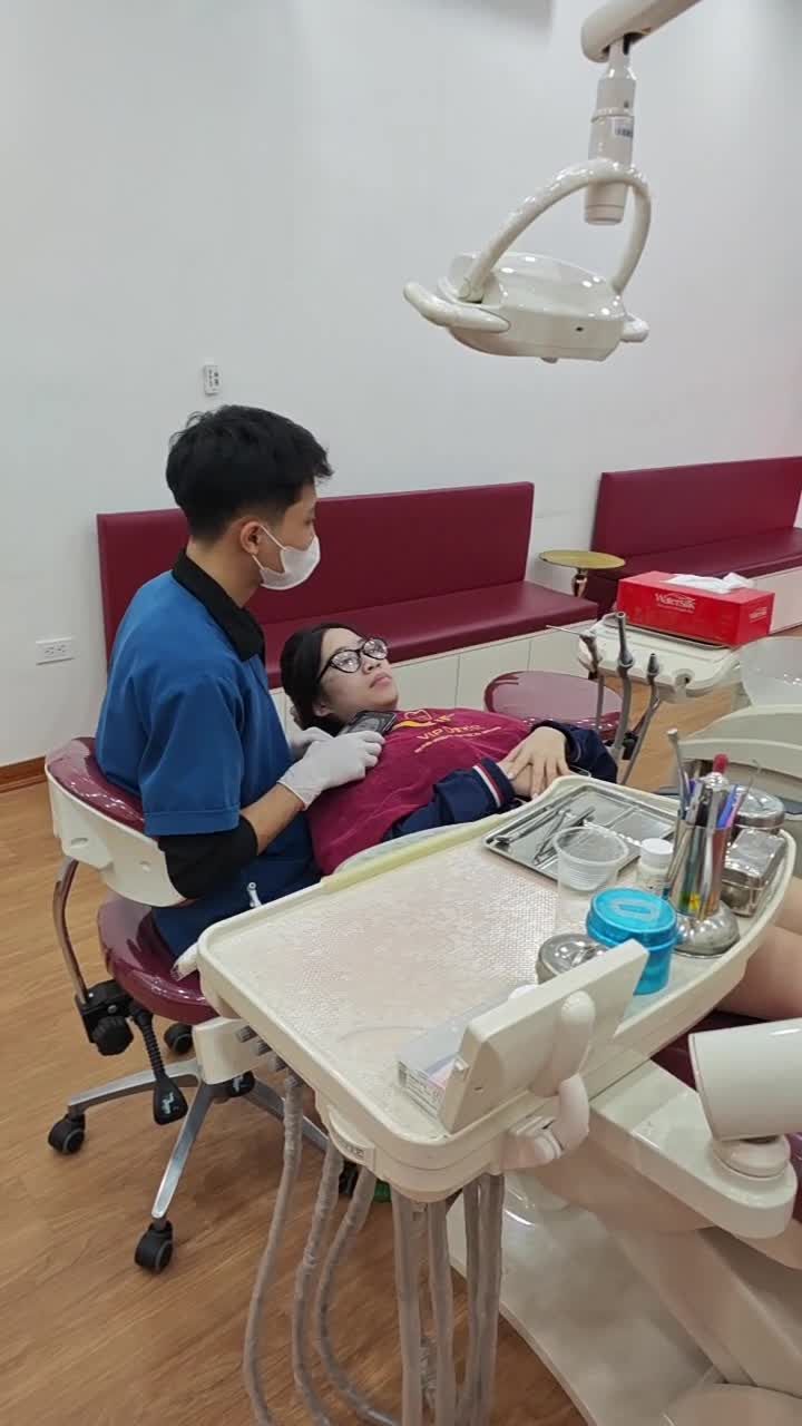 THÁO NIỀNG ĐÓN NỤ CƯỜI MỚI TUỔI 17