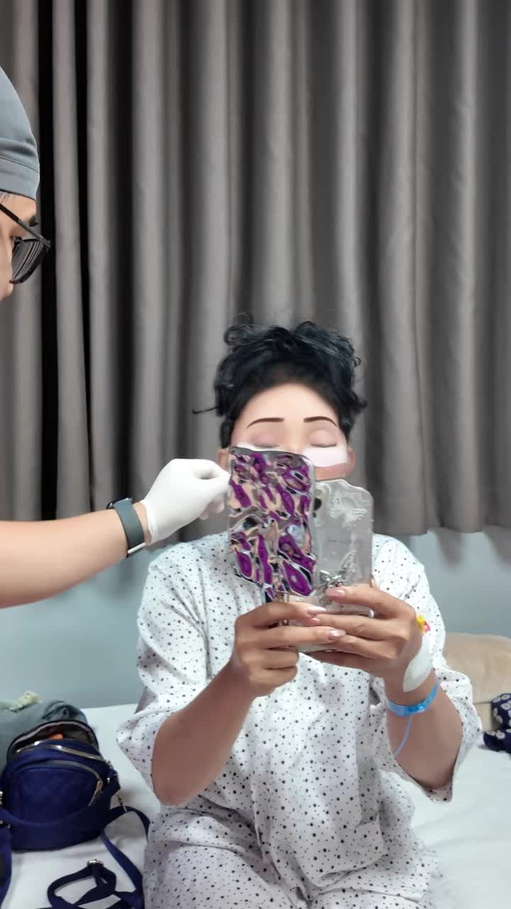 HẬU PHẪU PHẪU THUẬT CĂNG DA MẶT TOÀN PHẦN + SMAS NỘI SOI 4K: CHỊ KHÁCH CHIA SẺ VỀ CẢM GIÁC "CĂNG VÀ TRÒN" SAU KHI LÀM!