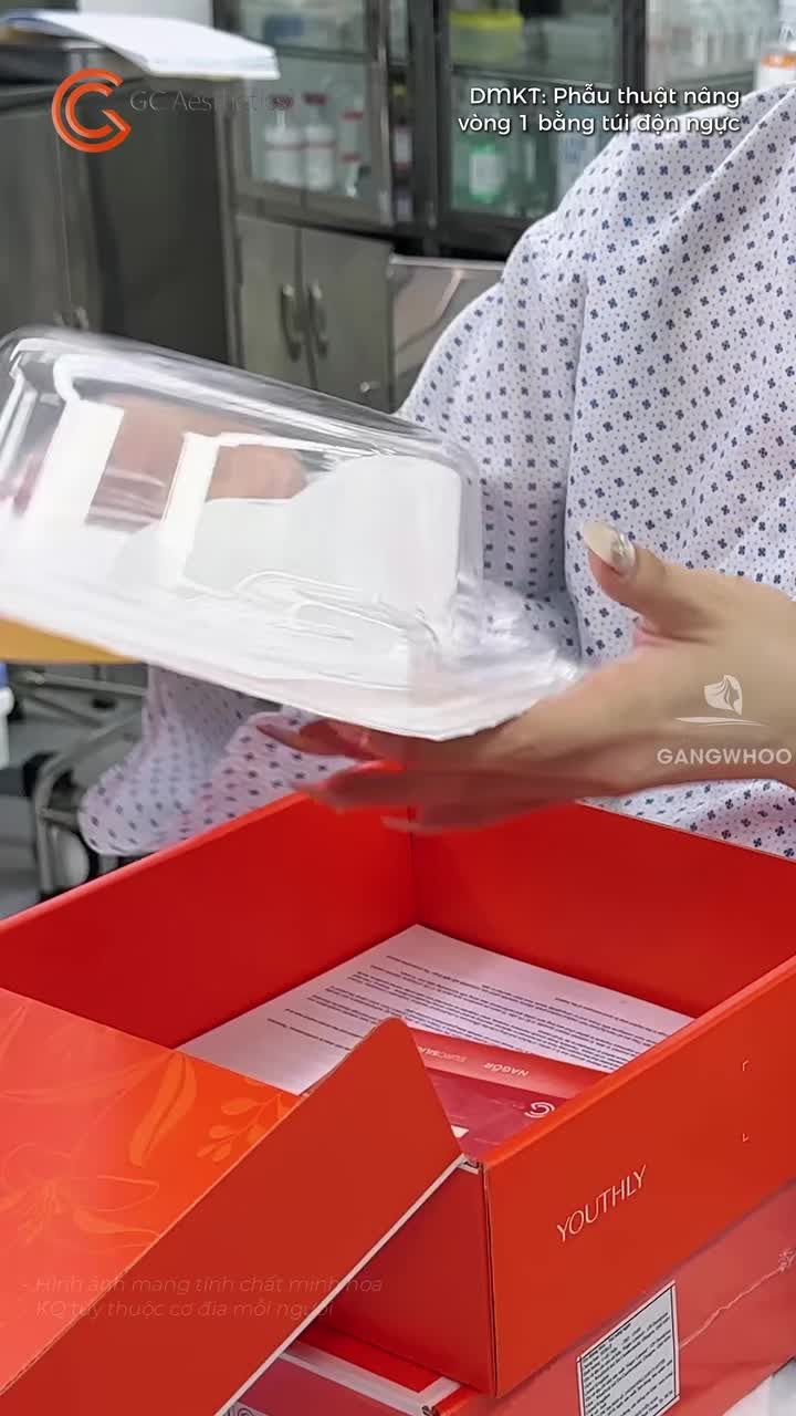 Động lực "lột x.ác" của chị em mình là đây chứ đâu! Cùng Gangwhoo theo chân chị khách hàng xinh đẹp thực hiện màn Unbox cặp túi GCA Perle – siêu phẩm đang "làm mưa làm gió" trong thời gian vừa qua.
