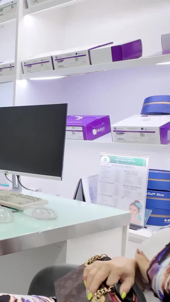 Làm V1 để kiếm chồng!!! Nâng V1 - tặng áo định hình