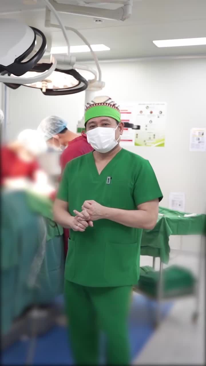 Khách Việt Kiều nâng mũi cấu trúc