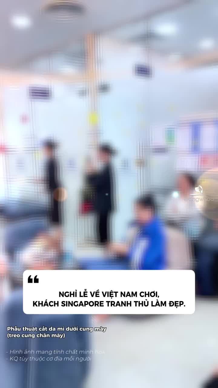 Chị khách từ Singapore về Việt Nam nghỉ lễ tranh thủ làm đẹp.