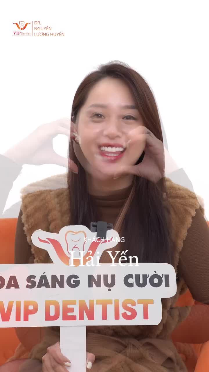 Những nụ cười rạng rỡ, ánh mắt hân hoan, sự hài lòng của các khách hàng thân yêu sau khi làm răng sứ chính là niềm tự hào và hạnh phúc của nha khoa VIP Dentist !