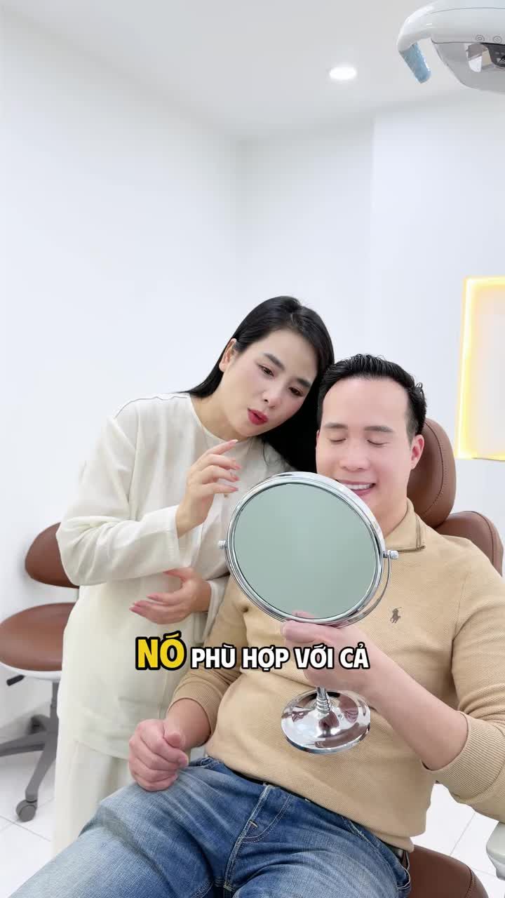 Buổi gặp mặt đầu tiên với anh Hoàn, đội ngũ Win Smile ai cũng bất ngờ khi biết tuổi thật của anh.