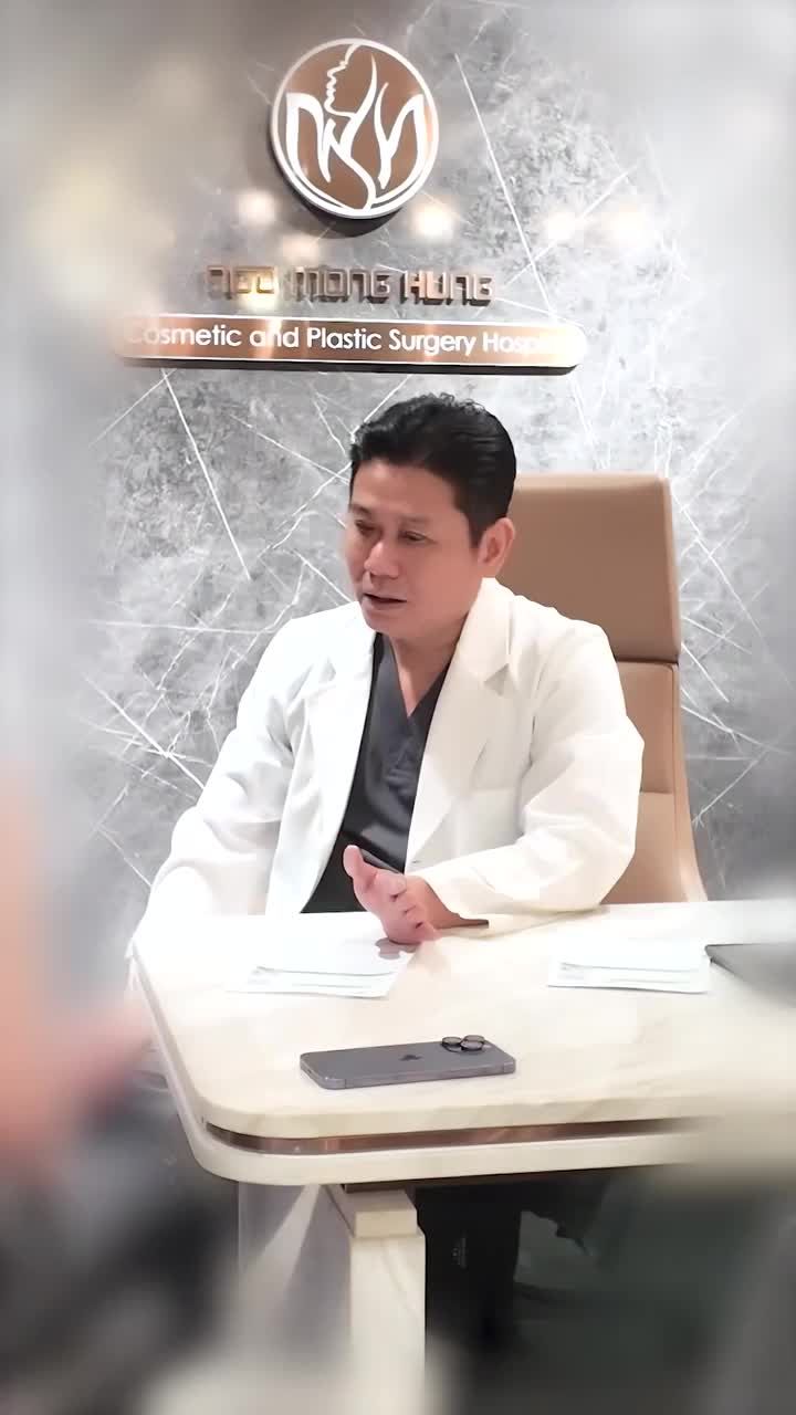 KH quyết định căng cổ khi còn khá trẻ.