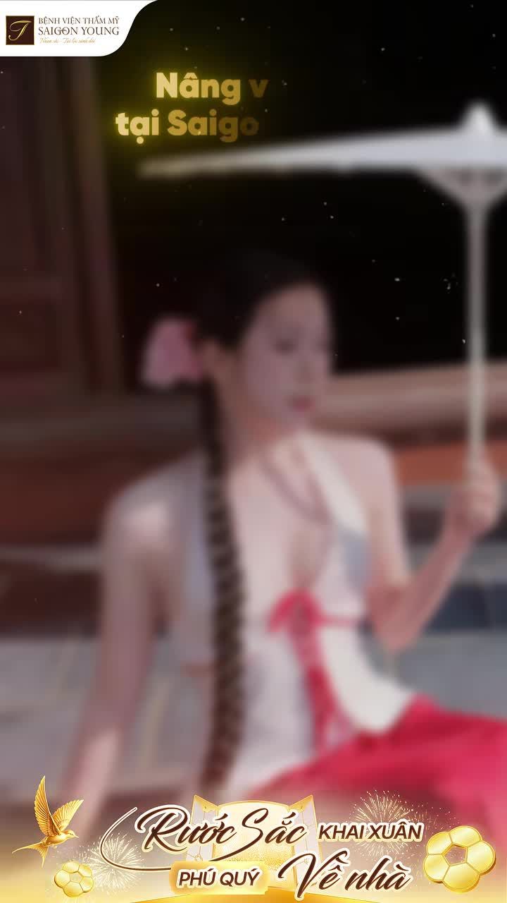 Áo đơn giản hay phong cách ngày Tết, sự tự tin vẫn toả sáng theo cách rất riêng khi người phụ nữ biết yêu thương và trân trọng bản thân mình hơn.