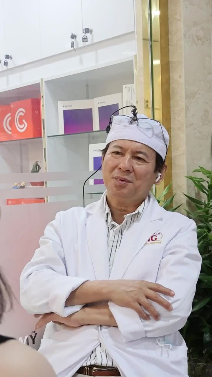 Nhiều khách hàng chia sẻ: “Em đã từng cắt mí nhưng hai bên không đều, nhìn mắt không đẹp  và thiếu tự nhiên…”