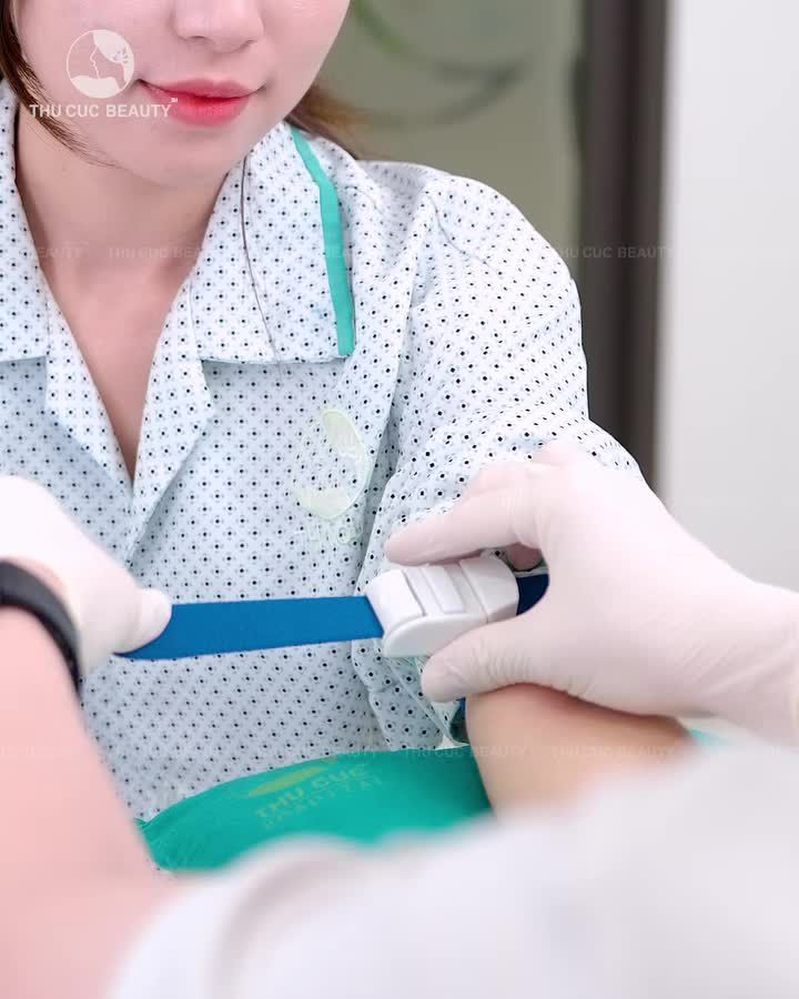 FOMO đi cắt mí tại Thu Cúc và cái kết: