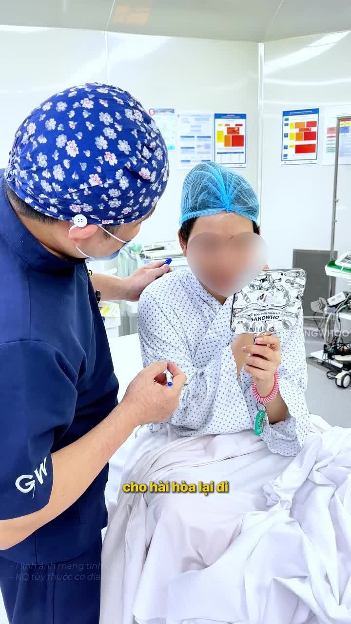 Bác sĩ đo vẽ và thăm khám, phân tích cho khách hàng độn thái dương