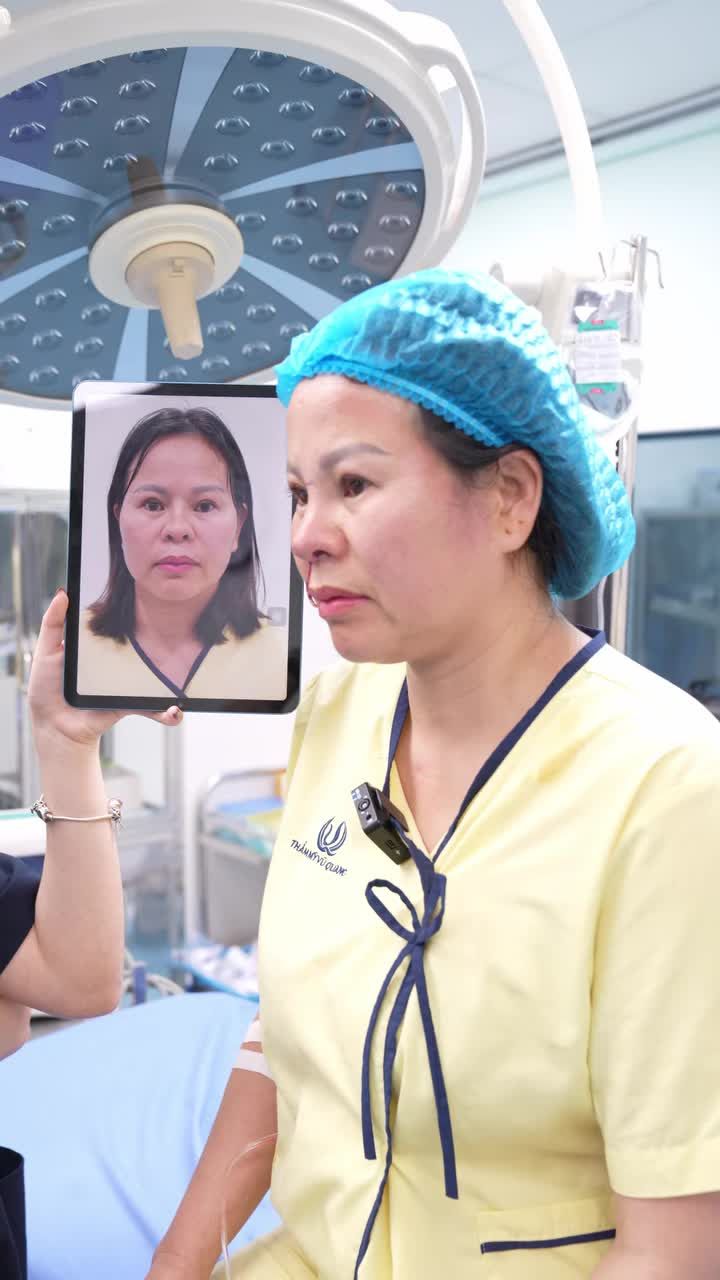 Sửa mũi nâng cách đây 20 năm cho chị gái đầu năm Bính Ngọ.