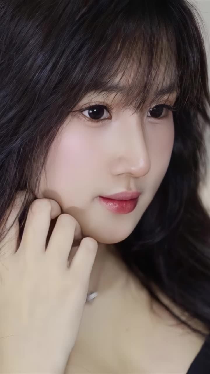 Sở hữu góc nghiêng "thần thánh" và gương mặt có chiều sâu cùng AZNOSE. Đừng bỏ lỡ!