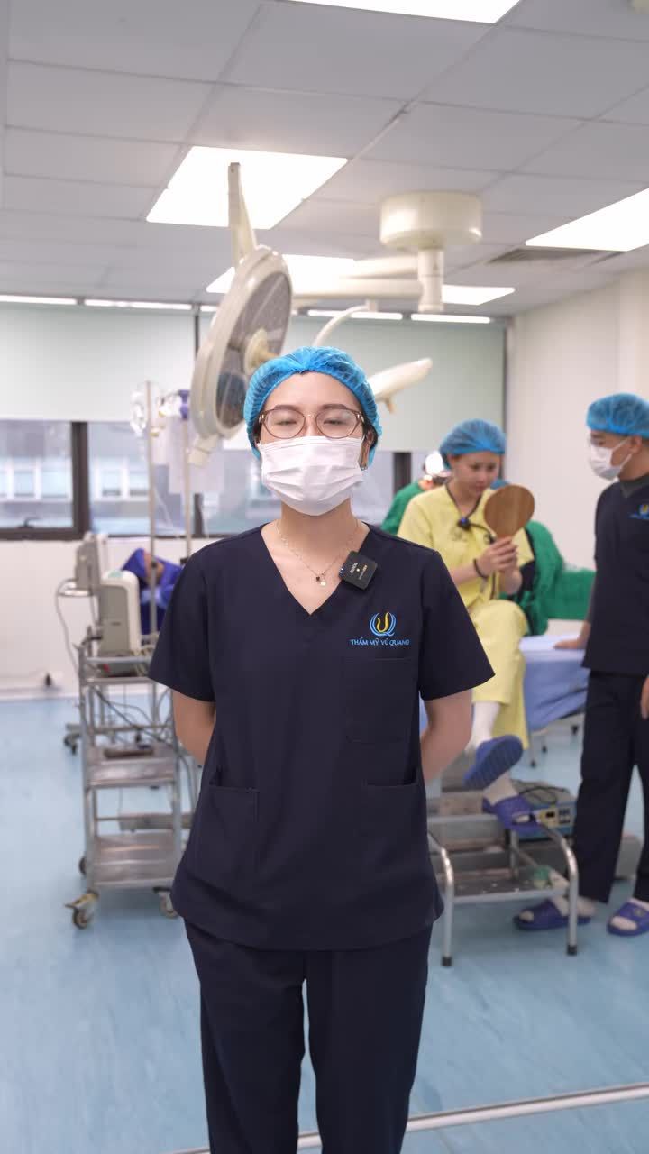 Bác nào sợ làm mũi xong đau thì xem ngay livestream nay để gặp gỡ KH của TMVQ nhé