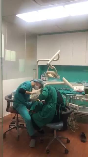 CA TRỒNG RĂNG SÁNG CUỐI TUẦN