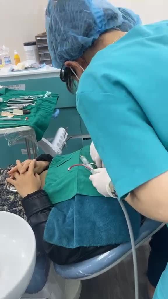 CA NHỔ RĂNG 8 TẠI CƠ SỞ 06 THÁI HÀ