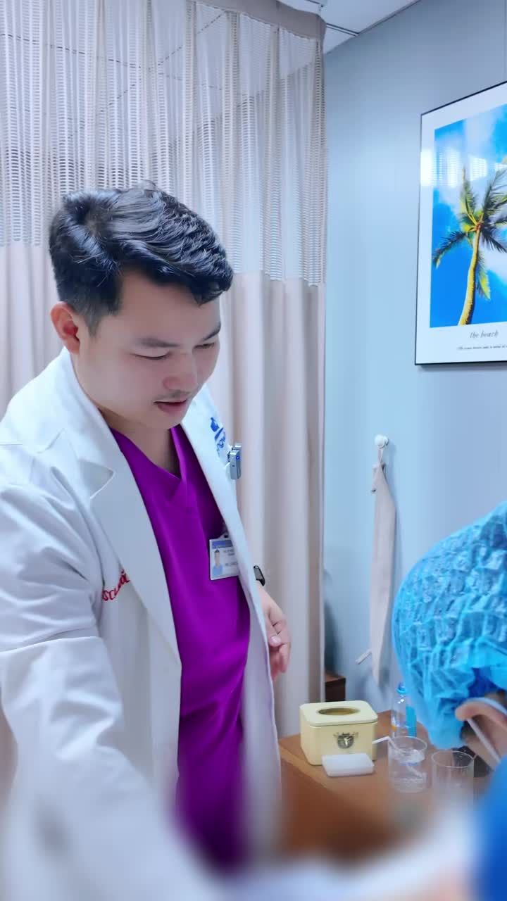 BÁC SĨ THĂM KHÁM HẬU PHẦU: TẠI SAO PHẢI MẶC ÁO ĐỊNH HÌNH ĐỦ 3 THÁNG?