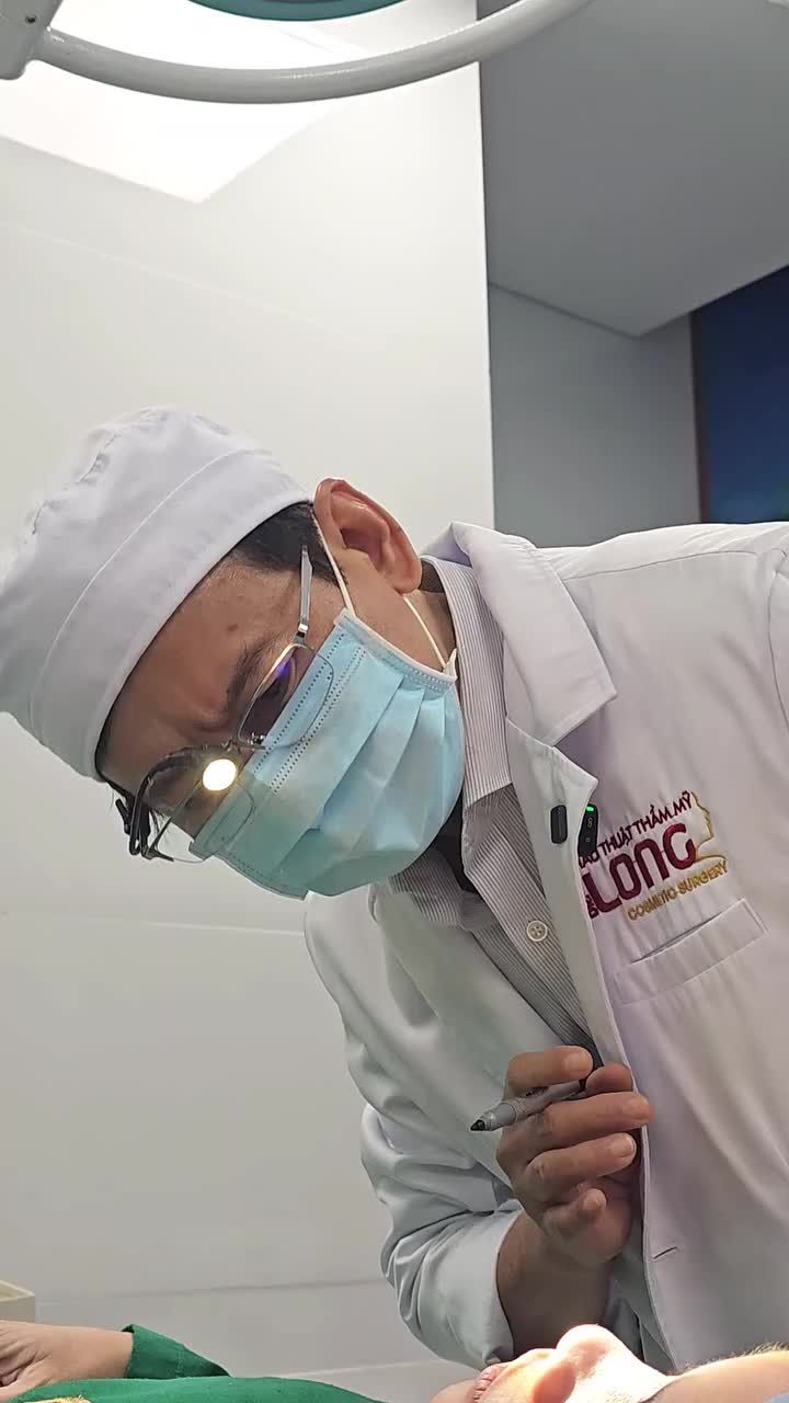 Vì sao, sau khi nâng mũi nhiều người cảm thấy khó thở? Liệu đây là dấu hiệu bình thường sau phẫu thuật hay cảnh báo biến chứng nguy hiểm?