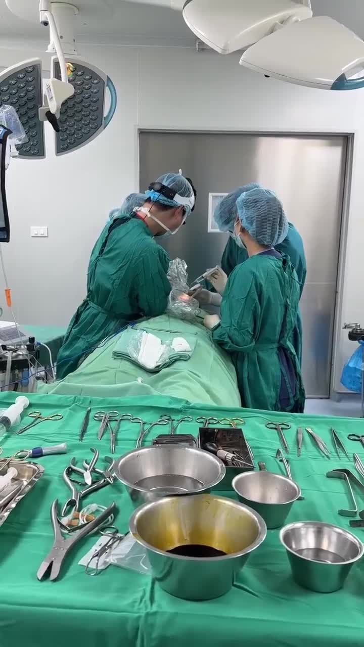 CASE HẠ GÒ MÁ
