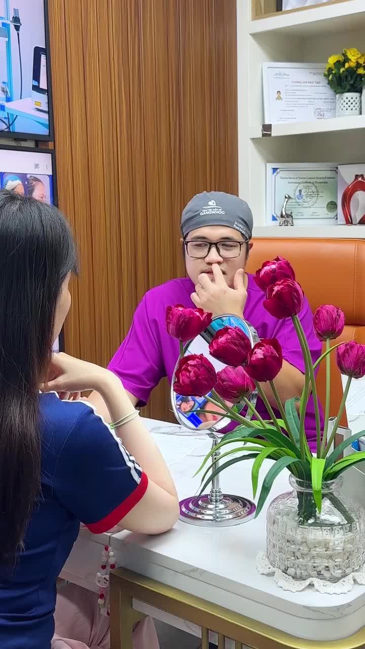 TƯ VẤN TRỰC TIẾP: LÀM SAO ĐỂ KHẮC PHỤC DÁNG MŨI NGẮN, HẾCH VÀ LỘ LỖ MŨI?