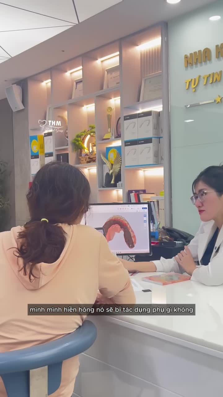 Có rất nhiều khách hàng cứ “sợ” bản thân đã quá tuổi để có thể niềng răng