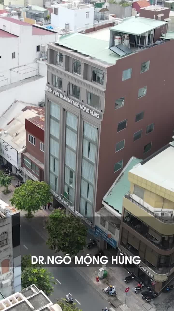 KH Việt Kiều tái tạo dáng mũi lệch!