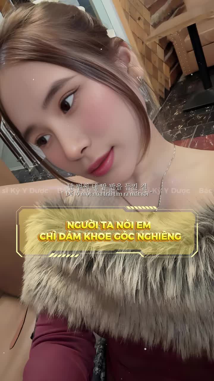 Người ta nói em chỉ dám khoe góc nghiêng thì đây...