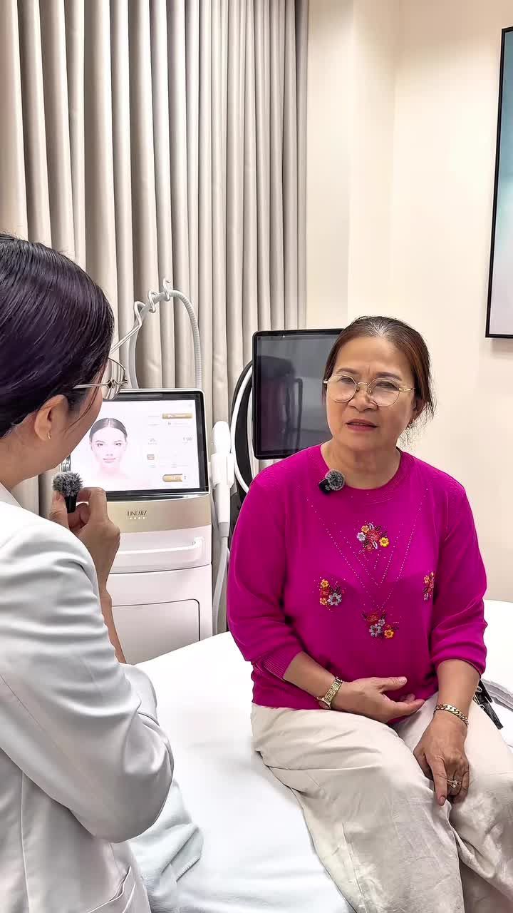 Ở tuổi U60, cô vẫn chọn làm HIFU để lấy lại gương mặt gọn gàng và trẻ trung hơn mỗi ngày.