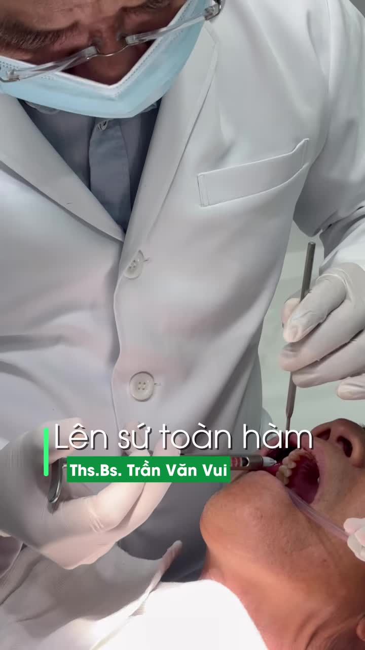 Khách hàng từ nước ngoài về Việt Nam đã tin tưởng lựa chọn Nha khoa Thế Hệ Mới để thực hiện bước mài cùi – lấy dấu làm răng sứ.