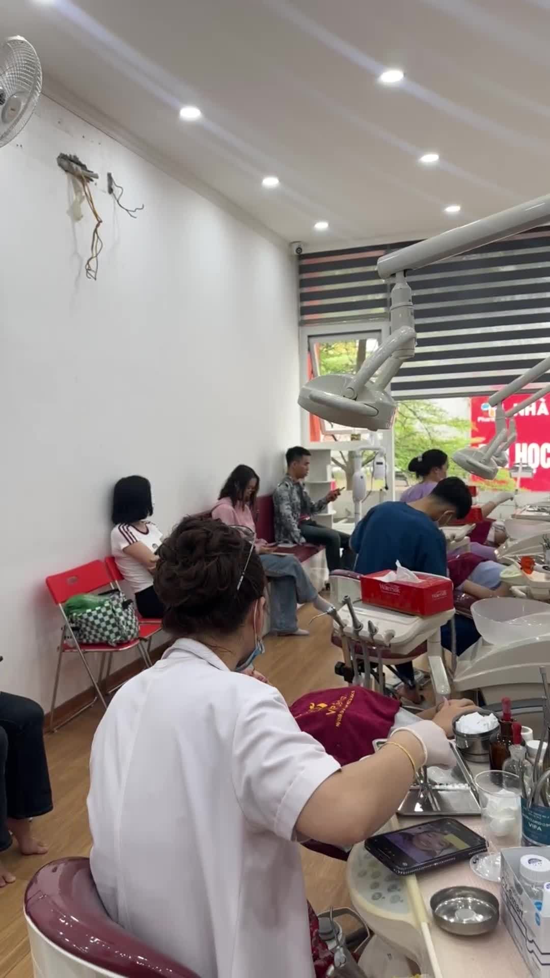 THÁO NIỀNG CHO BẠN NỮ 14 TUỔI GẶP TÌNH TRẠNG RĂNG HÔ