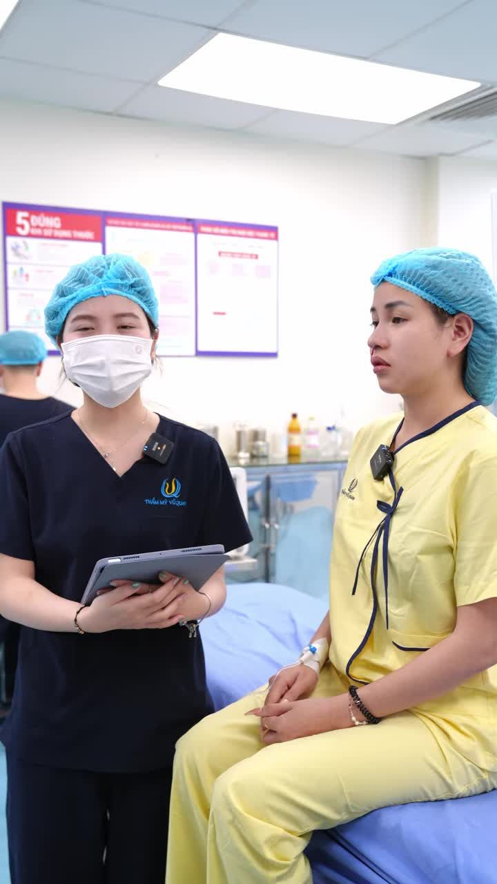 Khởi động buổi sáng bằng chiếc live dáng mũi siêu phẩm của nhà VQ đây ạ