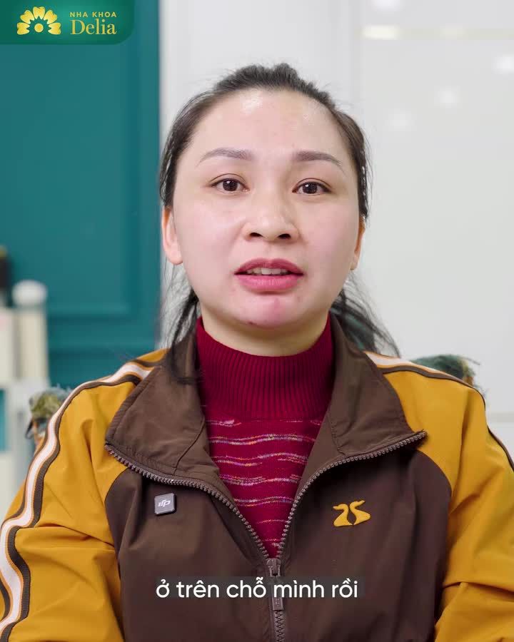 Một lần không tìm hiểu kỹ phải trải qua 10 năm sống chung với hàm răng sứ không được như ý…