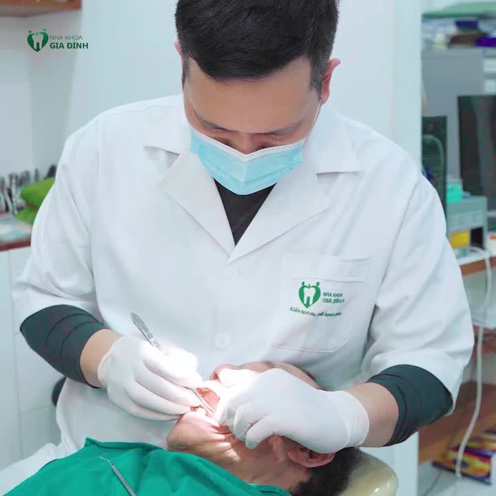 CON CÁI LÀ ĐỘNG LỰC ĐỂ CÔ CHÚ ĐI TRỒNG RĂNG IMPLANT