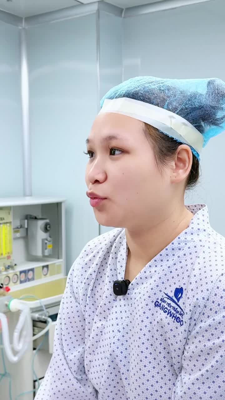 BÁC SĨ TƯ VẤN DÁNG MŨI "TỈ LỆ VÀNG" CHO KHÁCH HÀNG MỚI!