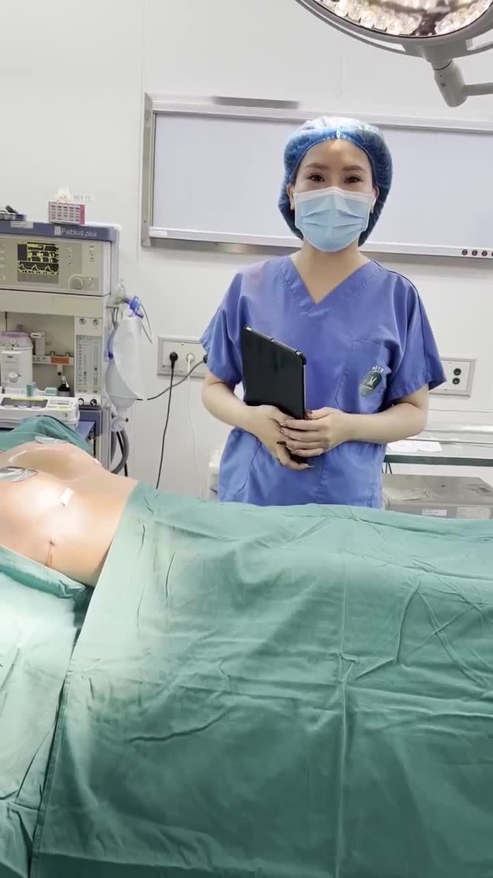 kết quả nâng cấp V1 túi Mentor Extra đặt lệch size để cân chỉnh dáng ngực cân đối, tự nhiên