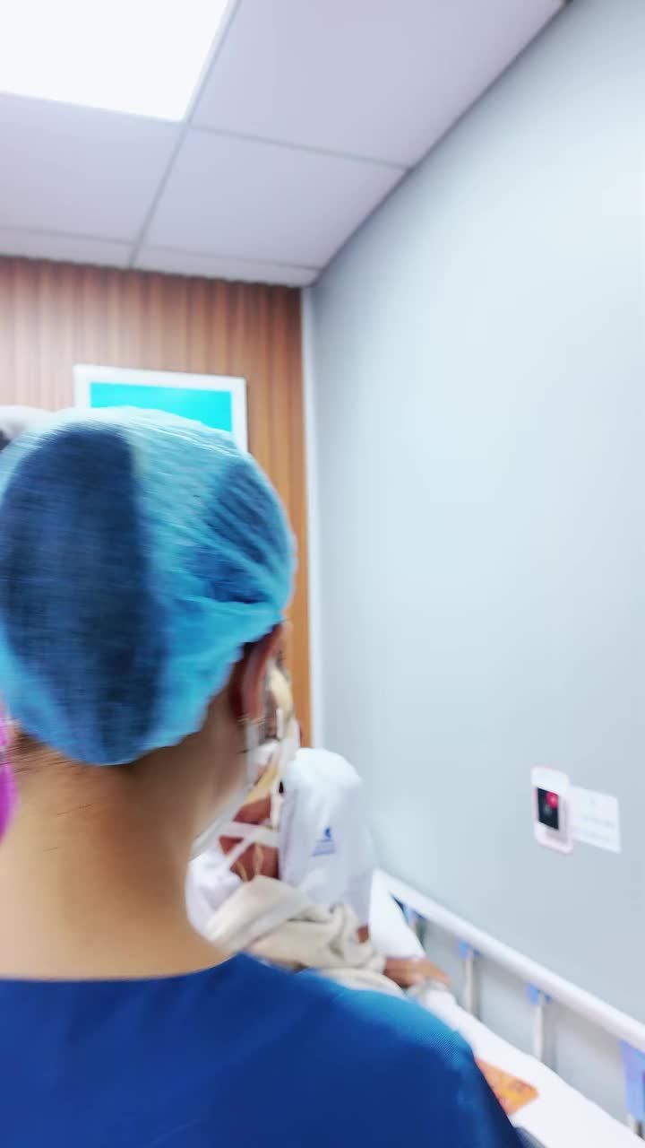 THĂM KHÁM BUỔI SÁNG: KHI DIỆN MẠO "HỒI SINH" CHỈ SAU MỘT ĐÊM PHẪU THUẬT CĂNG DA MẶT TOÀN PHẦN + SMAS NỘI SOI 4K