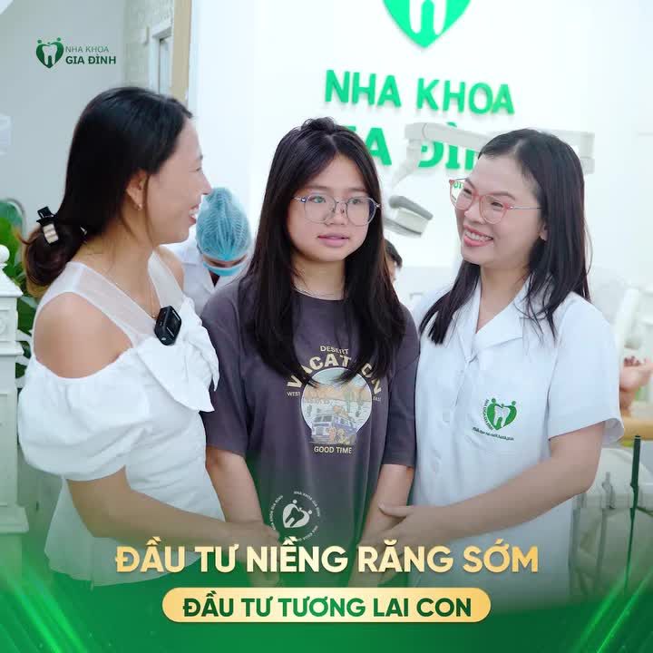 BA MẸ - NGƯỜI LUÔN THEO SÁT HÀNH TRÌNH NIỀNG RĂNG CỦA CON