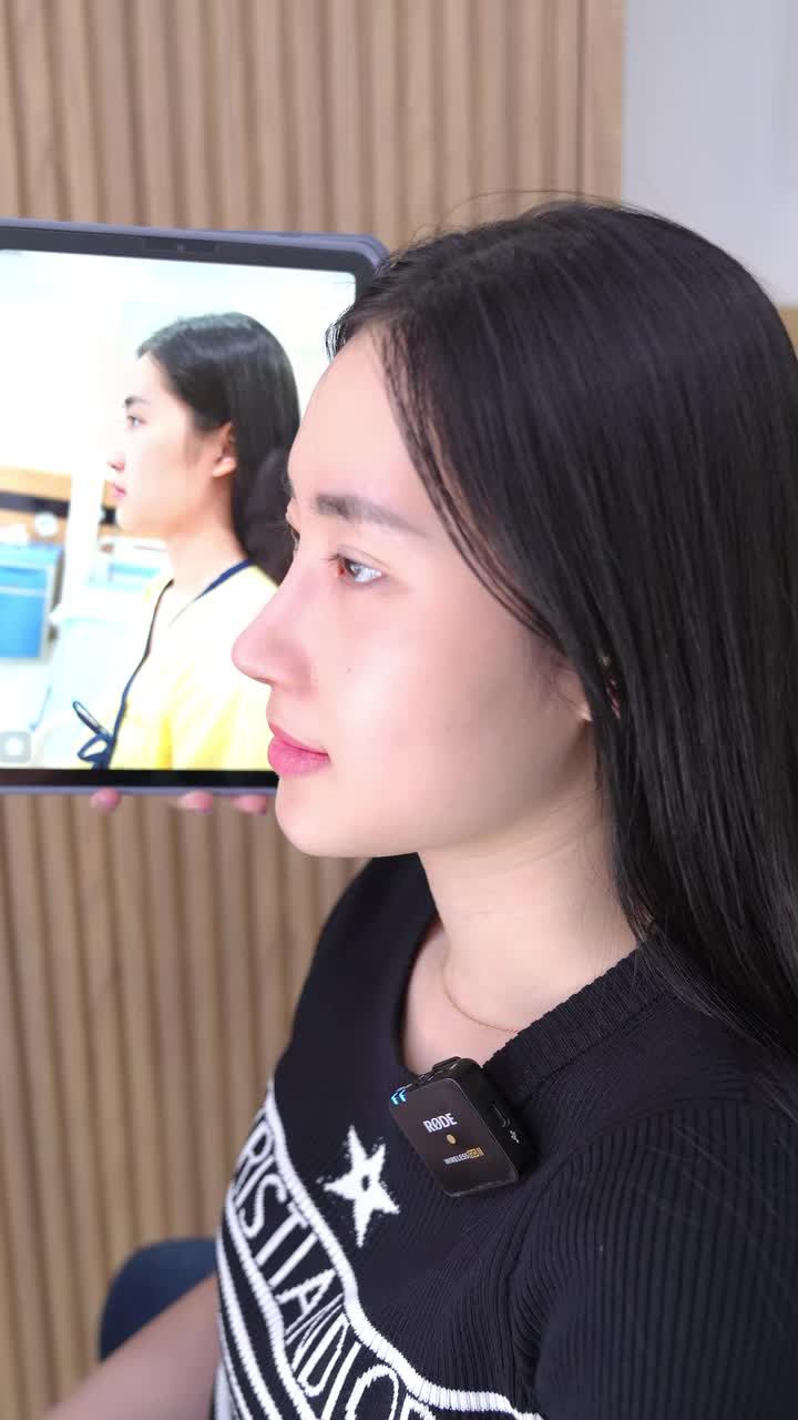 Chấn động với nhan sắc của bạn gái 2005 với dáng mũi siêu tây của Dr Vũ Quang nặn ạ