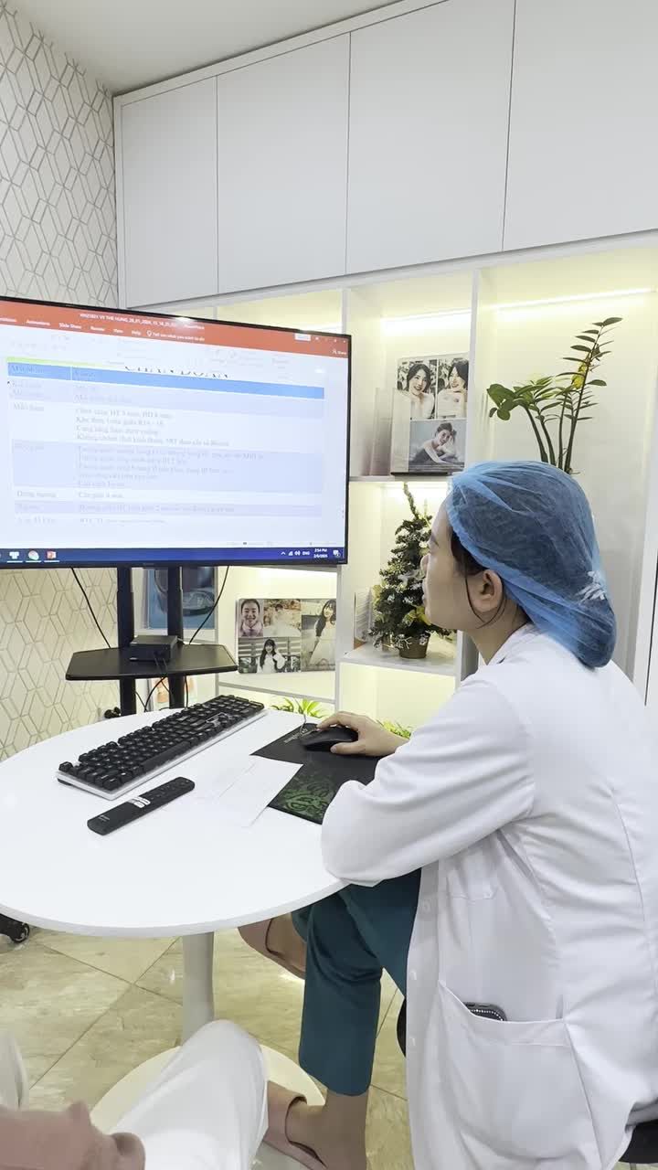 Răng khấp khểnh gây tiêu xương, tụt lợi sớm ở người trẻ tuổi – Đừng chủ quan bạn nhé!