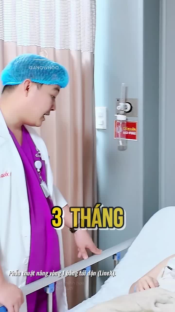 Bác sĩ thăm khám kết quả hiện tại và dặn dò khách hàng sau khi nâng cấp vòng 1