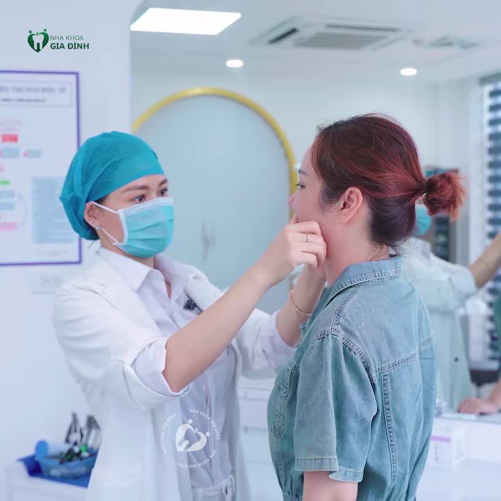 BÁC SĨ TRẦN THỊ HỒNG - NGƯỜI “ĐIÊU KHẮC” NỤ CƯỜI TỰ TIN