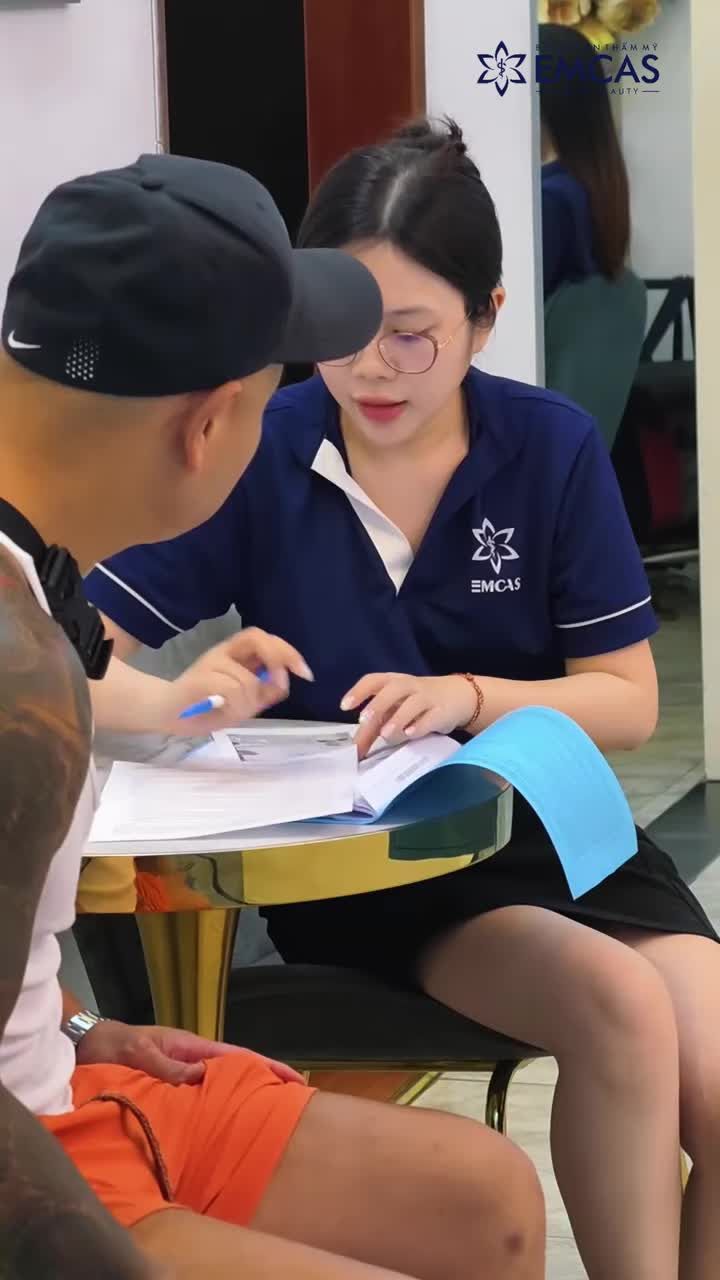 Kết quả là form ngực tự nhiên, size hài hòa cùng quá trình hồi phục nhanh để sớm quay trở về Singapore