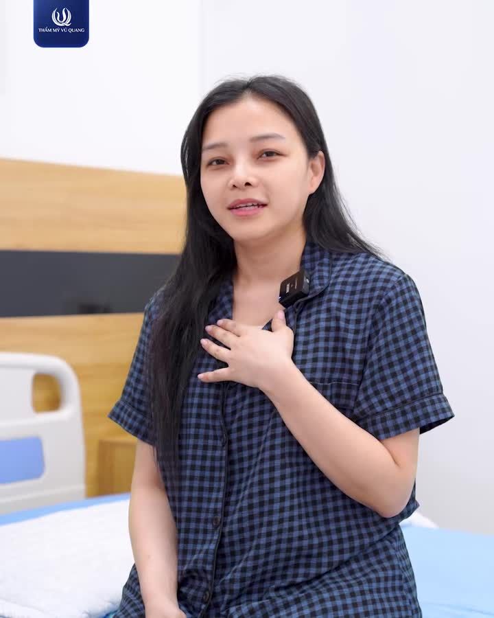 Hành trình ấy đã mang lại một kết quả hoàn toàn xứng đáng vòng 1 căng tròn, mềm mại, mượt mà và hài hòa với vóc dáng, khiến cô nàng vô cùng hài lòng.
