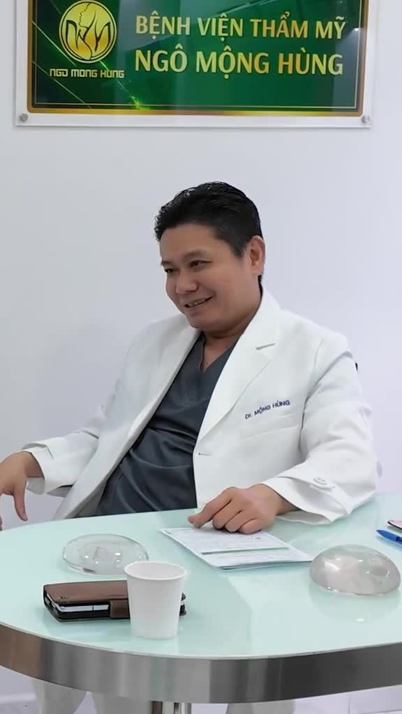 Để có dáng ngực tự nhiên thì nên nâng túi nào?
