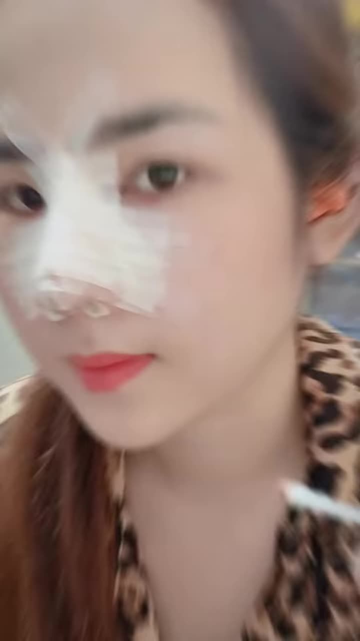 Mình thích thì mình update bản thân, xinh đẹp hơn, yêu đời hơn nha chị em ơi!
