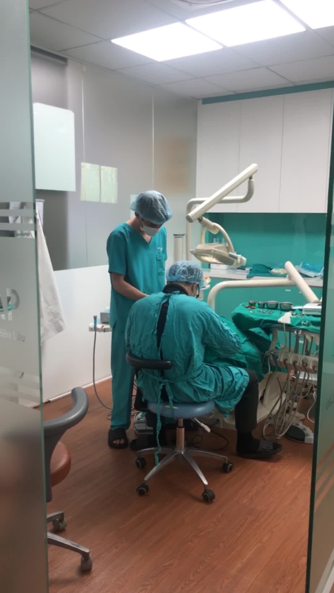PHỤC HÌNH RĂNG CHO KHÁCH SAU 3 THÁNG CHỜ